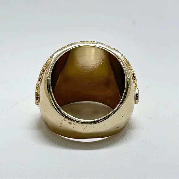 Gold Floral Ring With Yellow, Tan, Cream Enamel, Cloisonné, Size 7, Good Quality - Picture 2 of 4